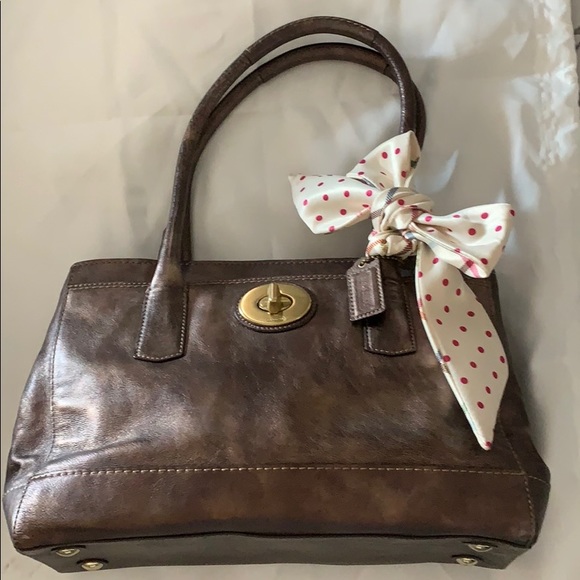 COACH 2WAY レザーバッグ　ブラウン Coach | Bags | Coach Brownmetallic Leather Bag F8262482 | Poshmark